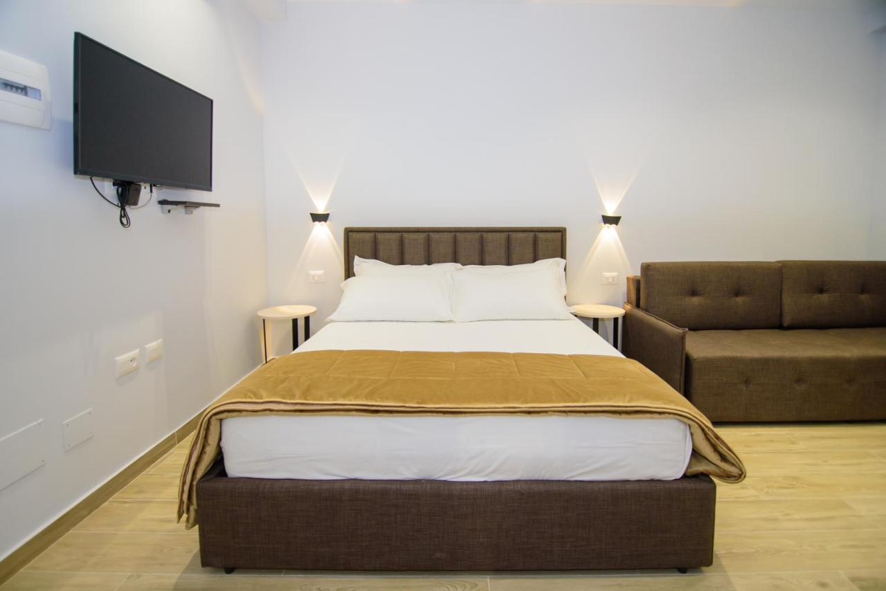 Palm Side Hotel Vlorë Extérieur photo
