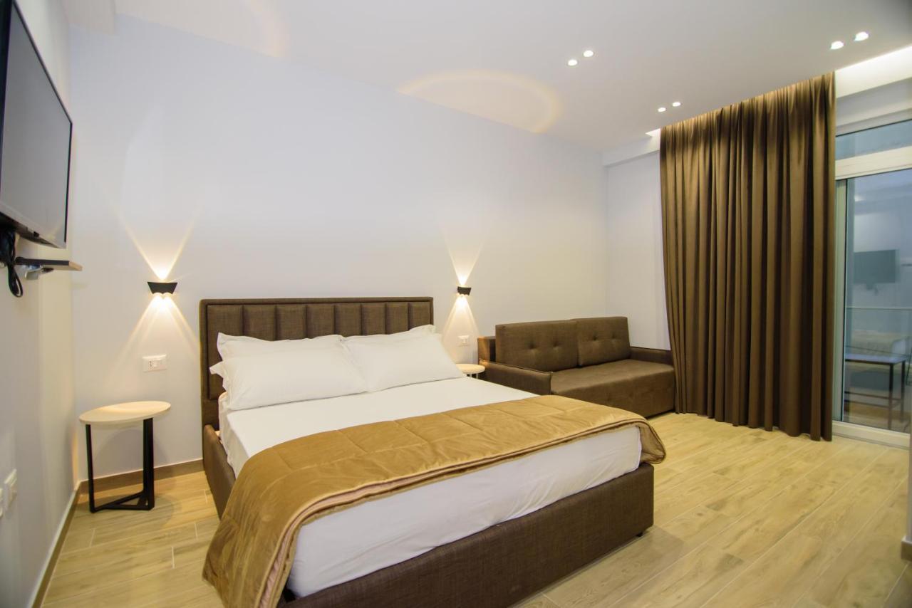 Palm Side Hotel Vlorë Extérieur photo