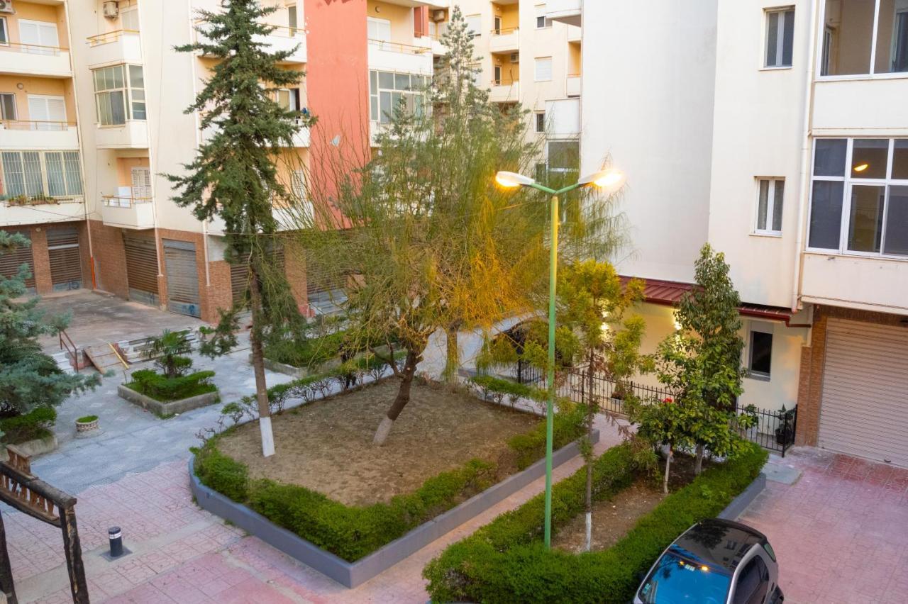 Palm Side Hotel Vlorë Extérieur photo