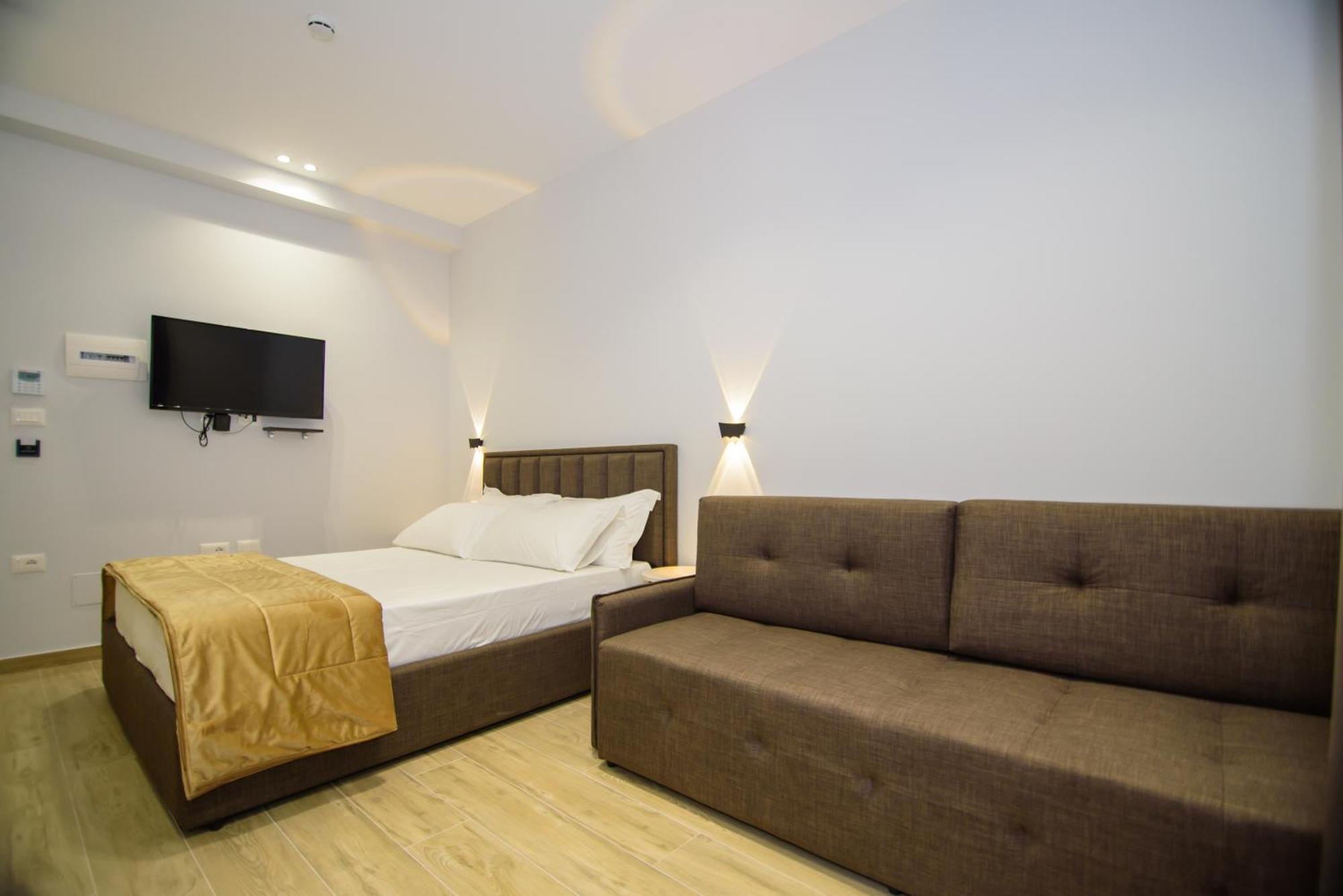 Palm Side Hotel Vlorë Chambre photo